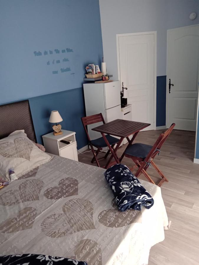 Hotel Chez Lulu Saint-Saturnin-lès-Apt Zewnętrze zdjęcie