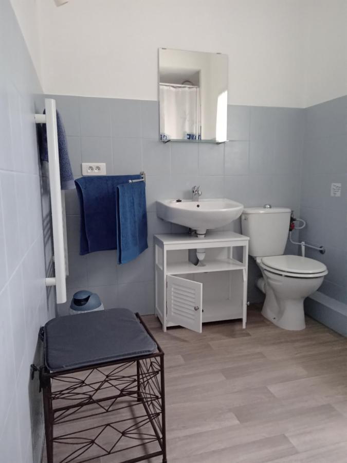 Hotel Chez Lulu Saint-Saturnin-lès-Apt Zewnętrze zdjęcie